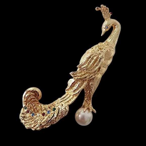 Vintage Oleg Cassini 1964 brooch peacock rhinestones and faux pearl gold  A0033 - Picture 3 of 16